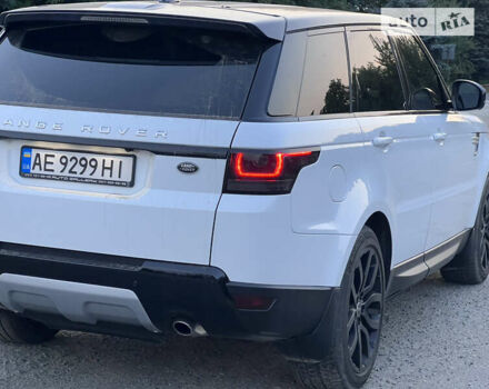 Білий Ленд Ровер Range Rover Sport, об'ємом двигуна 2.99 л та пробігом 107 тис. км за 32000 $, фото 6 на Automoto.ua