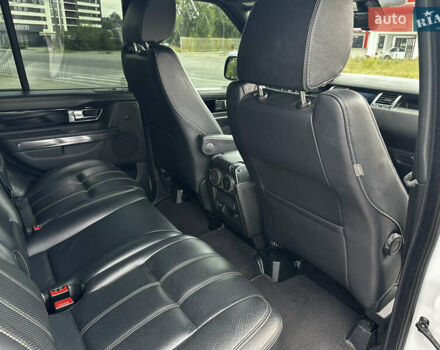 Білий Ленд Ровер Range Rover Sport, об'ємом двигуна 3 л та пробігом 209 тис. км за 20000 $, фото 19 на Automoto.ua