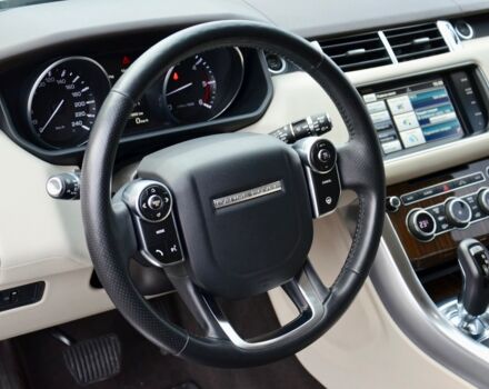 Білий Ленд Ровер Range Rover Sport, об'ємом двигуна 3 л та пробігом 80 тис. км за 53333 $, фото 25 на Automoto.ua