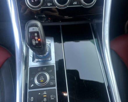 Білий Ленд Ровер Range Rover Sport, об'ємом двигуна 5 л та пробігом 158 тис. км за 30000 $, фото 22 на Automoto.ua