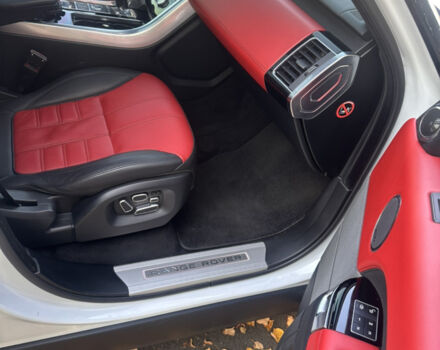 Білий Ленд Ровер Range Rover Sport, об'ємом двигуна 5 л та пробігом 155 тис. км за 30000 $, фото 26 на Automoto.ua