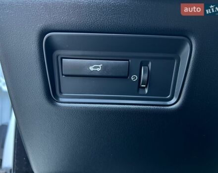 Белый Ленд Ровер Рендж Ровер Спорт, объемом двигателя 2.99 л и пробегом 236 тыс. км за 20999 $, фото 31 на Automoto.ua