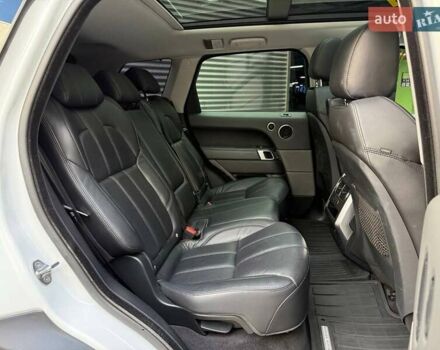 Білий Ленд Ровер Range Rover Sport, об'ємом двигуна 2.99 л та пробігом 231 тис. км за 25990 $, фото 9 на Automoto.ua