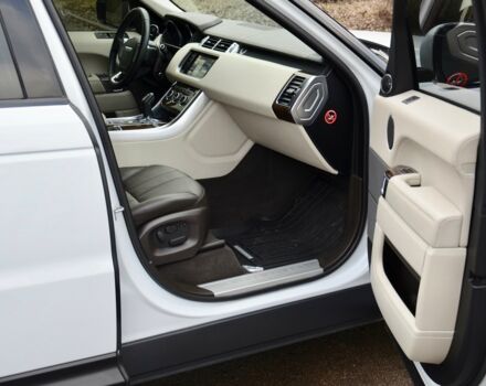 Білий Ленд Ровер Range Rover Sport, об'ємом двигуна 3 л та пробігом 80 тис. км за 53333 $, фото 42 на Automoto.ua