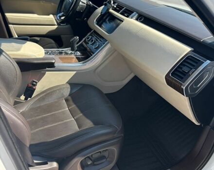 Білий Ленд Ровер Range Rover Sport, об'ємом двигуна 2.99 л та пробігом 212 тис. км за 31500 $, фото 17 на Automoto.ua