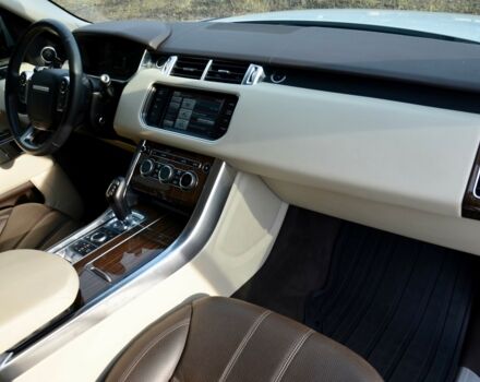 Білий Ленд Ровер Range Rover Sport, об'ємом двигуна 3 л та пробігом 78 тис. км за 48500 $, фото 43 на Automoto.ua