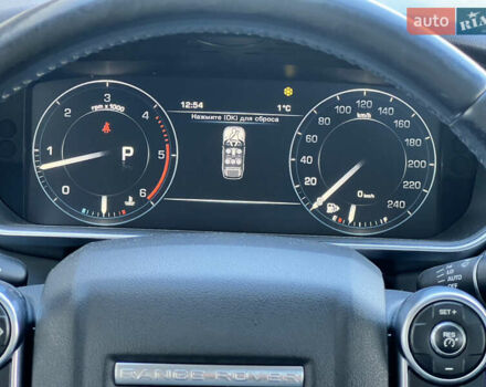 Білий Ленд Ровер Range Rover Sport, об'ємом двигуна 2.99 л та пробігом 235 тис. км за 23500 $, фото 49 на Automoto.ua