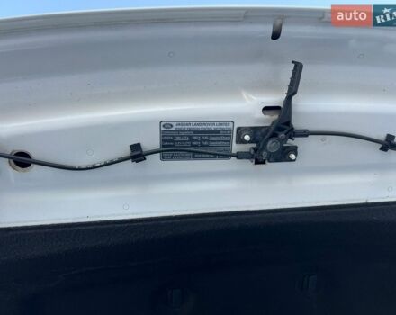 Білий Ленд Ровер Range Rover Sport, об'ємом двигуна 3 л та пробігом 178 тис. км за 21500 $, фото 33 на Automoto.ua