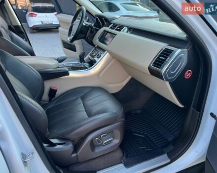 Білий Ленд Ровер Range Rover Sport, об'ємом двигуна 3 л та пробігом 178 тис. км за 21500 $, фото 29 на Automoto.ua
