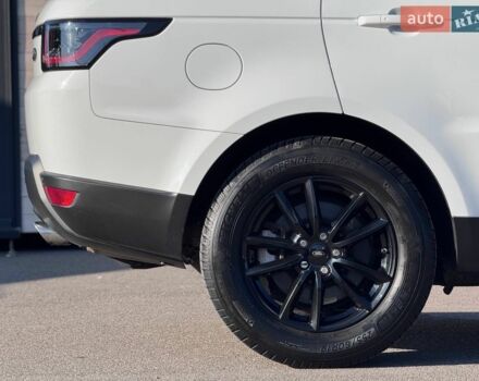 Білий Ленд Ровер Range Rover Sport, об'ємом двигуна 3 л та пробігом 164 тис. км за 19800 $, фото 13 на Automoto.ua