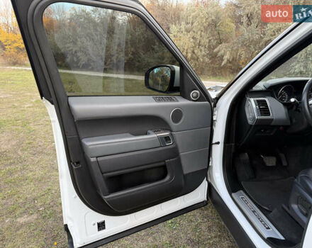 Белый Ленд Ровер Рендж Ровер Спорт, объемом двигателя 3 л и пробегом 162 тыс. км за 24200 $, фото 16 на Automoto.ua