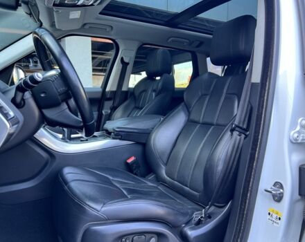 Білий Ленд Ровер Range Rover Sport, об'ємом двигуна 3 л та пробігом 235 тис. км за 20999 $, фото 8 на Automoto.ua