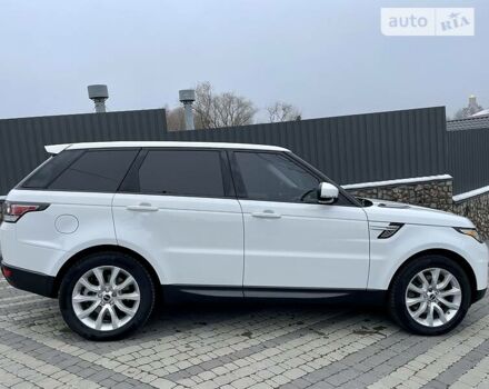 Білий Ленд Ровер Range Rover Sport, об'ємом двигуна 3 л та пробігом 139 тис. км за 35500 $, фото 26 на Automoto.ua