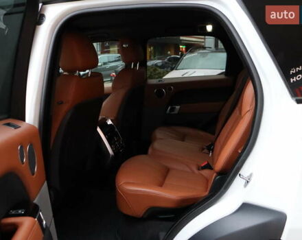 Білий Ленд Ровер Range Rover Sport, об'ємом двигуна 5 л та пробігом 123 тис. км за 29900 $, фото 37 на Automoto.ua