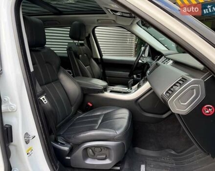 Білий Ленд Ровер Range Rover Sport, об'ємом двигуна 2.99 л та пробігом 231 тис. км за 25990 $, фото 10 на Automoto.ua