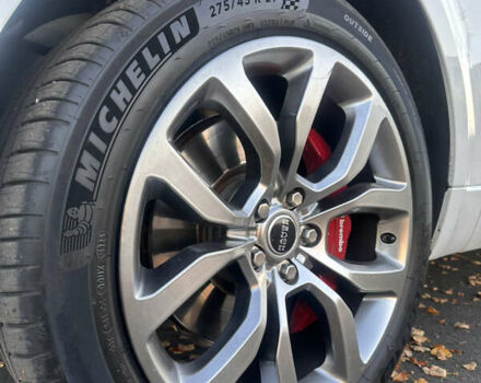 Білий Ленд Ровер Range Rover Sport, об'ємом двигуна 5 л та пробігом 140 тис. км за 34000 $, фото 26 на Automoto.ua