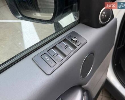 Білий Ленд Ровер Range Rover Sport, об'ємом двигуна 2.99 л та пробігом 231 тис. км за 25990 $, фото 11 на Automoto.ua
