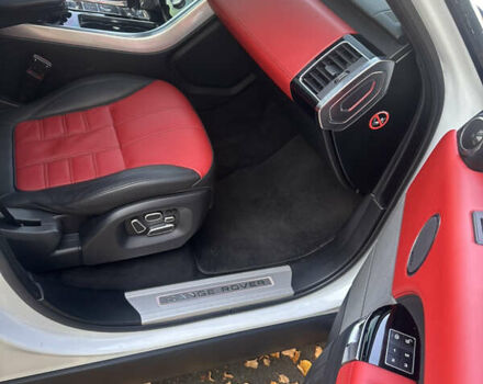 Білий Ленд Ровер Range Rover Sport, об'ємом двигуна 5 л та пробігом 140 тис. км за 34000 $, фото 25 на Automoto.ua