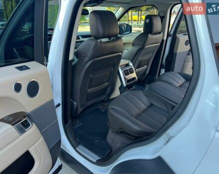 Білий Ленд Ровер Range Rover Sport, об'ємом двигуна 3 л та пробігом 178 тис. км за 21500 $, фото 18 на Automoto.ua