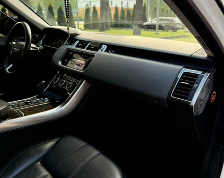 Білий Ленд Ровер Range Rover Sport, об'ємом двигуна 2.99 л та пробігом 132 тис. км за 35500 $, фото 27 на Automoto.ua