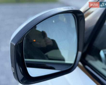 Білий Ленд Ровер Range Rover Sport, об'ємом двигуна 3 л та пробігом 95 тис. км за 26000 $, фото 9 на Automoto.ua