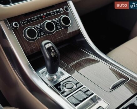 Білий Ленд Ровер Range Rover Sport, об'ємом двигуна 3 л та пробігом 125 тис. км за 20500 $, фото 15 на Automoto.ua
