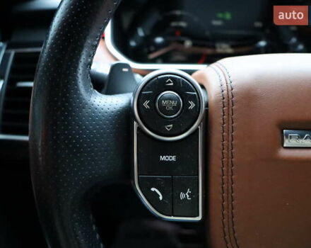 Білий Ленд Ровер Range Rover Sport, об'ємом двигуна 5 л та пробігом 123 тис. км за 29900 $, фото 21 на Automoto.ua