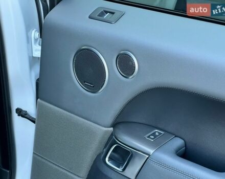 Белый Ленд Ровер Рендж Ровер Спорт, объемом двигателя 2.99 л и пробегом 236 тыс. км за 20999 $, фото 49 на Automoto.ua