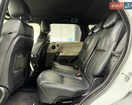Білий Ленд Ровер Range Rover Sport, об'ємом двигуна 2.99 л та пробігом 99 тис. км за 28500 $, фото 25 на Automoto.ua