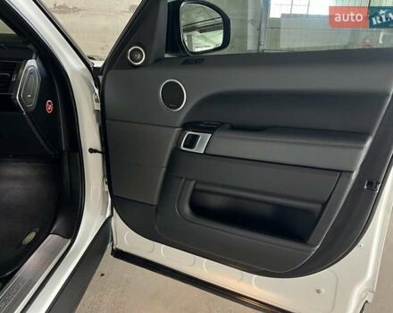 Белый Ленд Ровер Рендж Ровер Спорт, объемом двигателя 3 л и пробегом 116 тыс. км за 30000 $, фото 42 на Automoto.ua