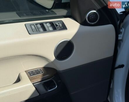 Білий Ленд Ровер Range Rover Sport, об'ємом двигуна 3 л та пробігом 171 тис. км за 22500 $, фото 19 на Automoto.ua