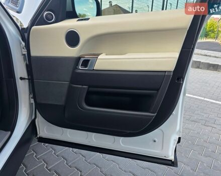 Білий Ленд Ровер Range Rover Sport, об'ємом двигуна 3 л та пробігом 194 тис. км за 23777 $, фото 50 на Automoto.ua