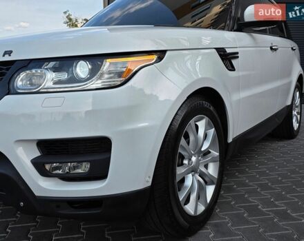 Білий Ленд Ровер Range Rover Sport, об'ємом двигуна 3 л та пробігом 194 тис. км за 23777 $, фото 27 на Automoto.ua