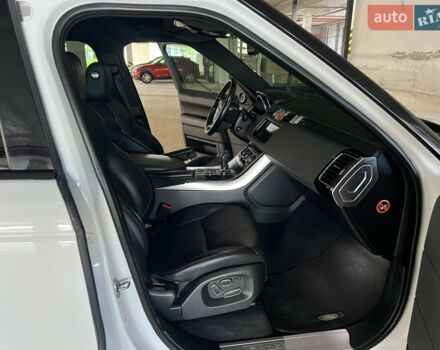 Білий Ленд Ровер Range Rover Sport, об'ємом двигуна 3 л та пробігом 126 тис. км за 29500 $, фото 40 на Automoto.ua