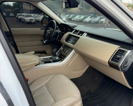 Білий Ленд Ровер Range Rover Sport, об'ємом двигуна 3 л та пробігом 150 тис. км за 23999 $, фото 10 на Automoto.ua