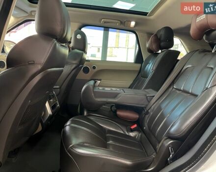 Білий Ленд Ровер Range Rover Sport, об'ємом двигуна 3 л та пробігом 203 тис. км за 22490 $, фото 38 на Automoto.ua