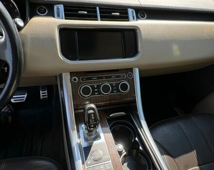Білий Ленд Ровер Range Rover Sport, об'ємом двигуна 3 л та пробігом 215 тис. км за 22800 $, фото 45 на Automoto.ua