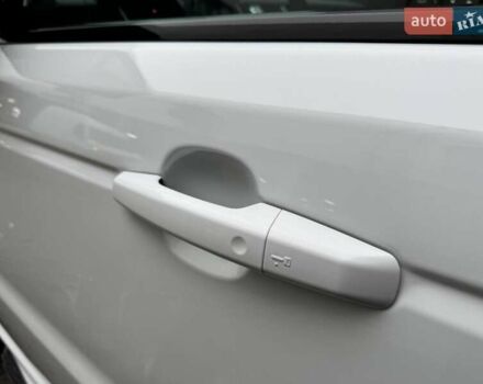 Білий Ленд Ровер Range Rover Sport, об'ємом двигуна 3 л та пробігом 261 тис. км за 28990 $, фото 11 на Automoto.ua