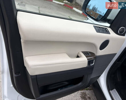 Білий Ленд Ровер Range Rover Sport, об'ємом двигуна 2.99 л та пробігом 98 тис. км за 32999 $, фото 26 на Automoto.ua