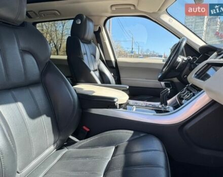 Білий Ленд Ровер Range Rover Sport, об'ємом двигуна 2.99 л та пробігом 158 тис. км за 25000 $, фото 11 на Automoto.ua
