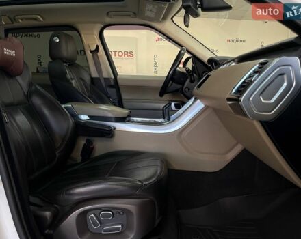 Білий Ленд Ровер Range Rover Sport, об'ємом двигуна 3 л та пробігом 203 тис. км за 22490 $, фото 34 на Automoto.ua