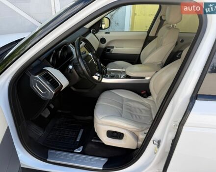 Білий Ленд Ровер Range Rover Sport, об'ємом двигуна 3 л та пробігом 171 тис. км за 22500 $, фото 21 на Automoto.ua