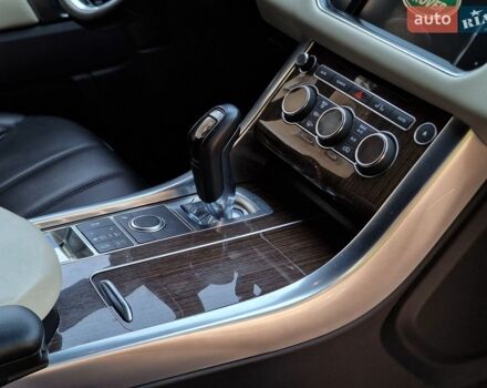 Білий Ленд Ровер Range Rover Sport, об'ємом двигуна 2.99 л та пробігом 99 тис. км за 28490 $, фото 57 на Automoto.ua