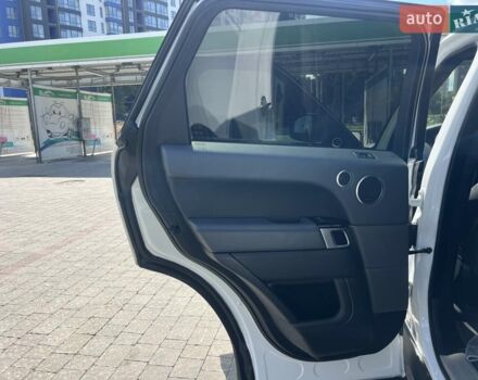 Білий Ленд Ровер Range Rover Sport, об'ємом двигуна 3 л та пробігом 126 тис. км за 29500 $, фото 42 на Automoto.ua