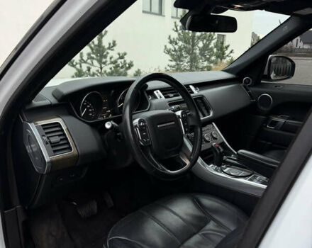 Білий Ленд Ровер Range Rover Sport, об'ємом двигуна 3 л та пробігом 195 тис. км за 24500 $, фото 21 на Automoto.ua