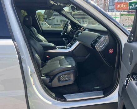 Білий Ленд Ровер Range Rover Sport, об'ємом двигуна 3 л та пробігом 120 тис. км за 30000 $, фото 32 на Automoto.ua