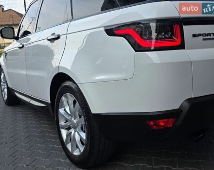 Білий Ленд Ровер Range Rover Sport, об'ємом двигуна 3 л та пробігом 194 тис. км за 23777 $, фото 23 на Automoto.ua