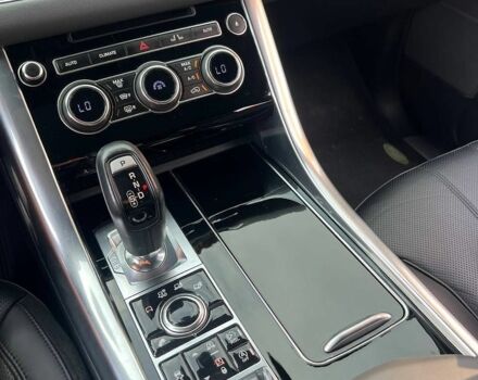 Білий Ленд Ровер Range Rover Sport, об'ємом двигуна 3 л та пробігом 126 тис. км за 29500 $, фото 26 на Automoto.ua