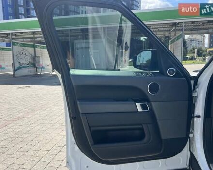 Білий Ленд Ровер Range Rover Sport, об'ємом двигуна 3 л та пробігом 120 тис. км за 30000 $, фото 40 на Automoto.ua