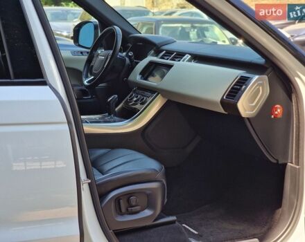 Білий Ленд Ровер Range Rover Sport, об'ємом двигуна 2.99 л та пробігом 99 тис. км за 28490 $, фото 52 на Automoto.ua